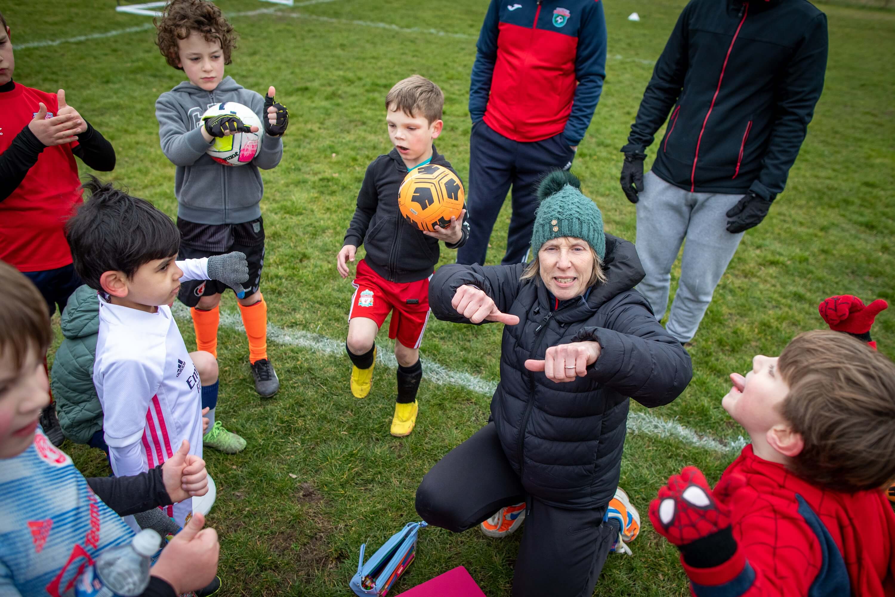 Salisbury Rovers - Coach Debbie getting feedback from players